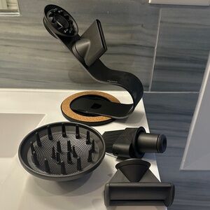 Dyson Matte Black Hair Styling Nozzle Attachments. New never used, 5 attachments